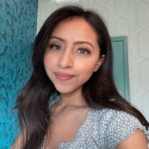 Meet your Posher, Esmeralda